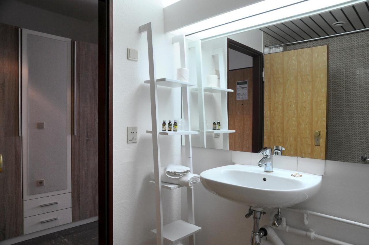 Seeger Living Classic East Aparthotel คาร์ลสรูเฮอ ภายนอก รูปภาพ
